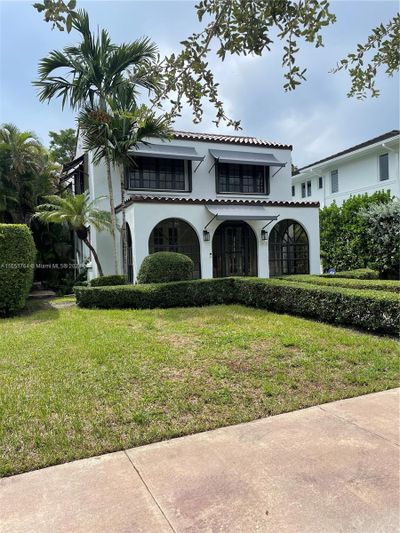 2618 Alhambra Cir, House other with 5 bedrooms, 3 bathrooms and null parking in Coral Gables FL | Image 3