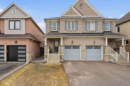157 Meadowhawk Trail, Bradford West Gwillimbury, ON, L3Z0E3 | Card Image
