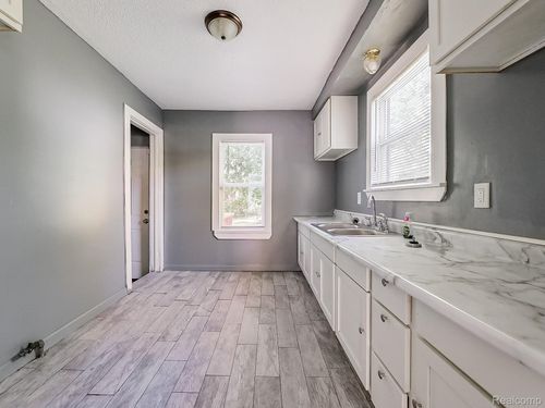 19925 Archdale St, Detroit, MI, 48235-2232 | Card Image