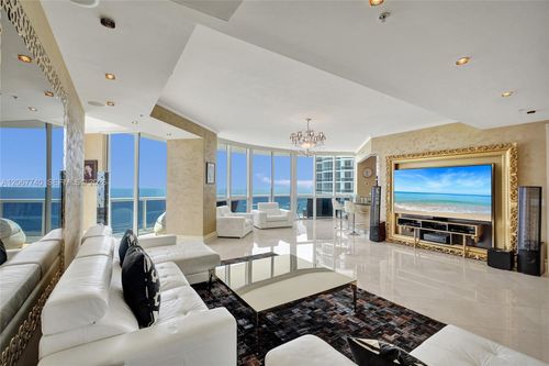 3309-18201 Collins Ave, Sunny Isles Beach, FL, 33160-5107 | Card Image