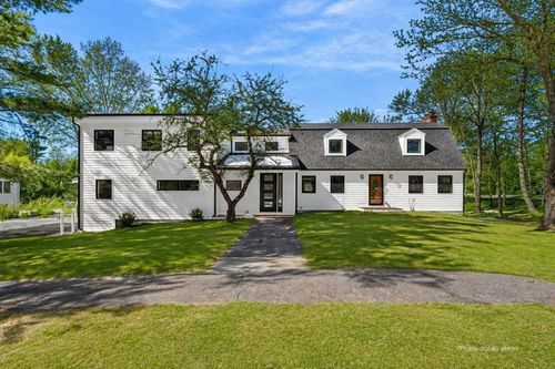 1 Maureen Rd, Lexington, MA, 02420-2103 | Card Image