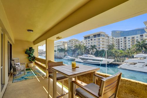 311-1700 Se 15th St, Fort Lauderdale, FL, 33316-3011 | Card Image