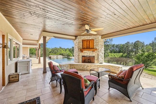 225 Mcgregor Dr, House other with 3 bedrooms, 4 bathrooms and null parking in Brookeland TX | Image 34