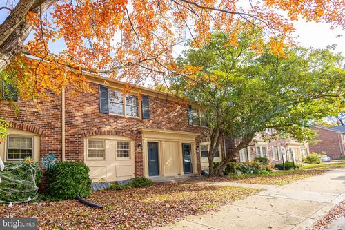 486-8344 Darlington St, SPRINGFIELD, VA, 22152-1117 | Card Image