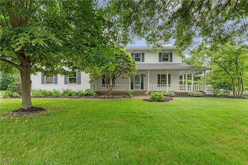 6130 Lakemoor Circle Nw, Canton, OH, 44718 | Card Image