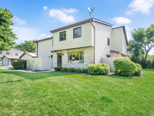 1042 Schoolgate Rd, New Lenox, IL, 60451-2681 | Card Image