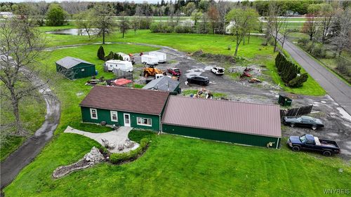 2572 Lakeview Rd, Lake View, NY, 14085-9614 | Card Image