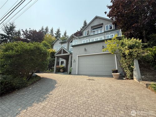 7275 N Mercer Way, Mercer Island, WA, 98040-2131 | Card Image