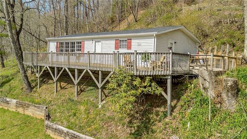 860 W. Sugar Tree Road, Warrensville, NC, 28693 | Card Image