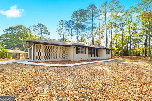 3488 Richmond Dr Se, Conyers, GA, 30094-2828 | Card Image