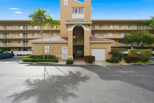 307-5746 Crystal Shores Dr, Boynton Beach, FL, 33437-5659 | Card Image
