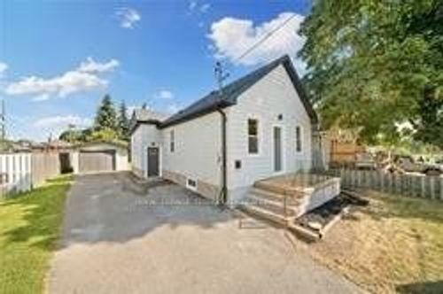 {{alt}} | Card Image