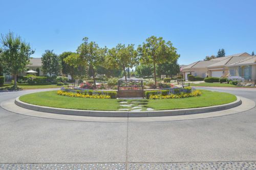 5174 N Via Trevi, Fresno, CA, 93711-2884 | Card Image