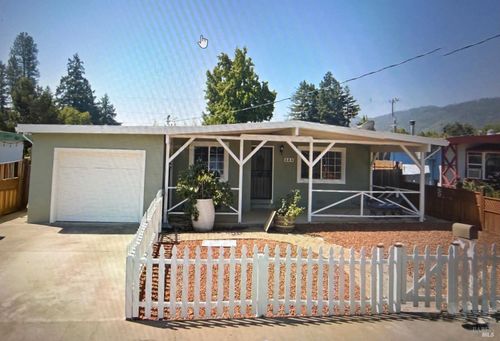 255 Burlington Dr, Ukiah, CA, 95482-3819 | Card Image