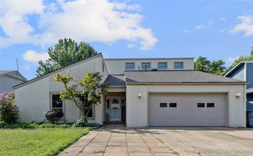 138 W M St, Jenks, OK, 74037-2147 | Card Image