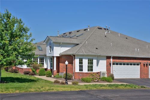 3104 Ambassador Ln, Valencia, PA, 16059-1461 | Card Image