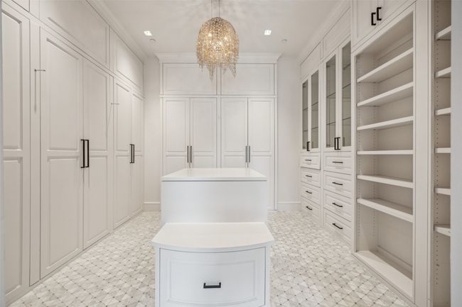 2210 Boll St, House other with 3 bedrooms, 5 bathrooms and null parking in Dallas TX | Image 12