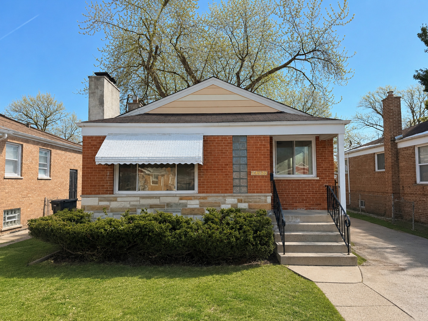 Residential in Dolton