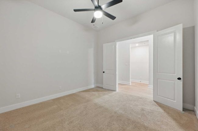 Entertainment Room | Image 26