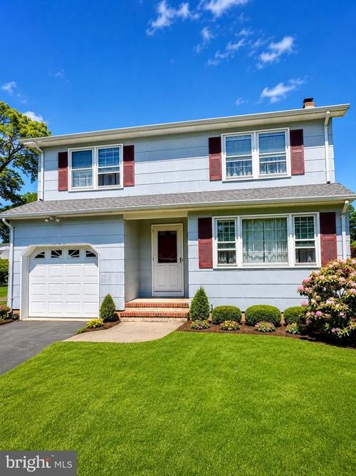 12 Angelique Ct, HAMILTON, NJ, 08619-3631 | Card Image