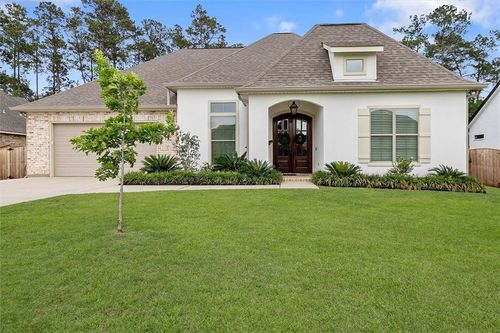 424 Belle Pointe Dr, Madisonville, LA, 70447-3161 | Card Image