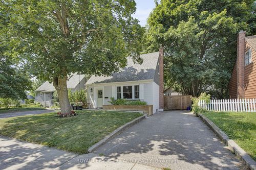 76 Apeldoorn Cres, London, ON, N5Y2B8 | Card Image