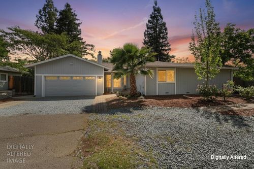 2716 Zachman Way, Carmichael, CA, 95608-4754 | Card Image