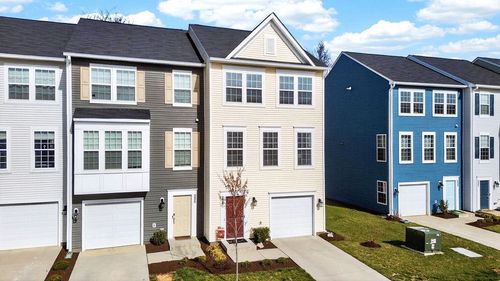 229 Willowshire Ct, WAYNESBORO, VA, 22980-1823 | Card Image