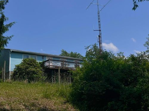 116 Goudy Ln, Moundsville, WV, 26041-1484 | Card Image