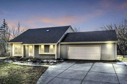 W313S6637 Spring Drive, Mukwonago, WI, 53149 | Card Image
