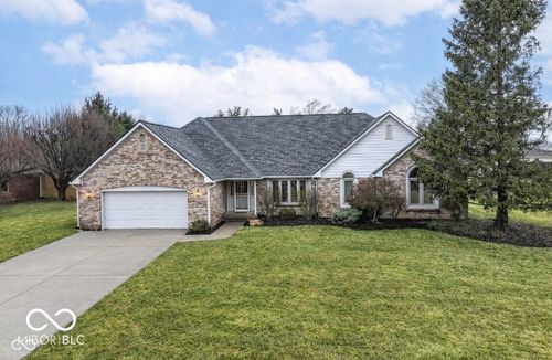 6052 W Broken Arrow Drive, New Palestine, IN, 46163 | Card Image