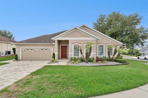2942 Southern Pines Loop, CLERMONT, FL, 34711-9001 | Card Image