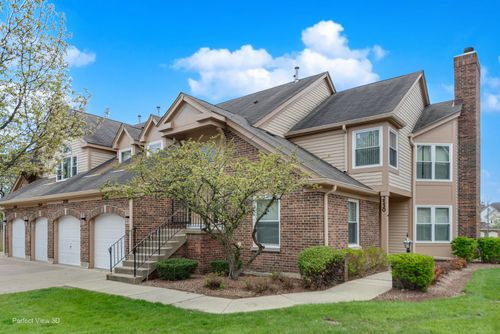 2530 Live Oak Ln, Buffalo Grove, IL, 60089-4609 | Card Image