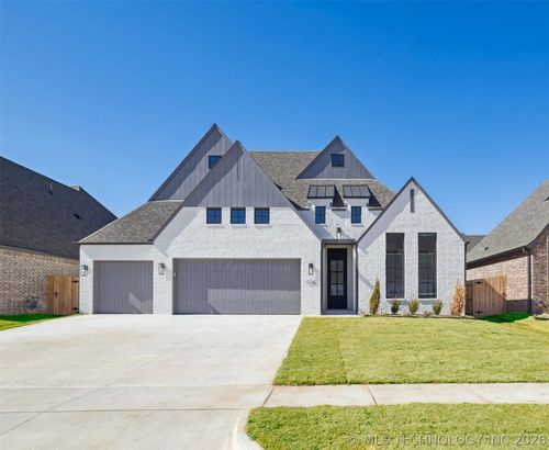 6716 S Gardenia Ave, Broken Arrow, OK, 74011-7860 | Card Image