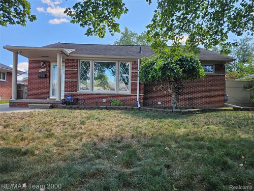 24925 Van Buren Rd, Dearborn Heights, MI, 48127-1321 | Card Image