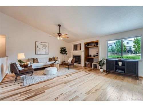 5394 S Valdai Way, Aurora, CO, 80015-6543 | Card Image