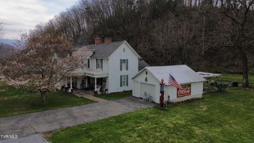 21786 Monroe Rd, Damascus, VA, 24236-2908 | Card Image