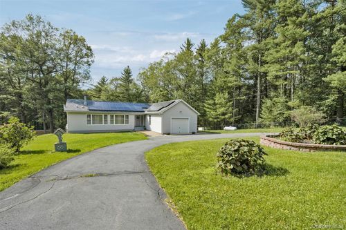 39 Pitio Rd, Glen Spey, NY, 12737-5606 | Card Image
