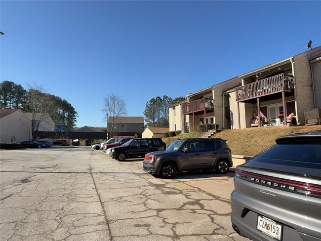 APT-303 - 3575 Oakvale Rd, Condo with 4 bedrooms, 2 bathrooms and 2 parking in Decatur GA | Image 25