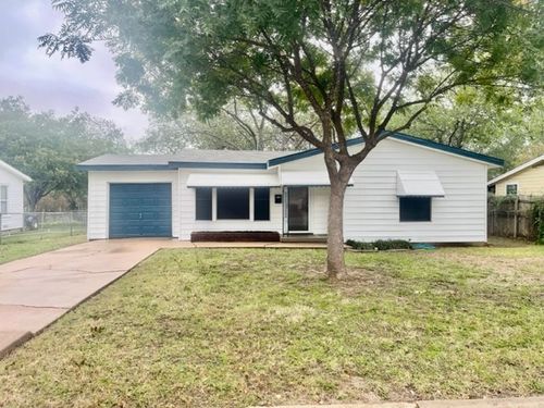 3760 Kris St, North Richland Hills, TX, 76180-1508 | Card Image