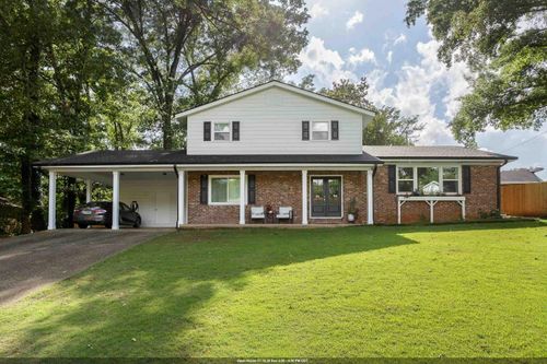 230 Robinhood Dr, Florence, AL, 35633-1615 | Card Image