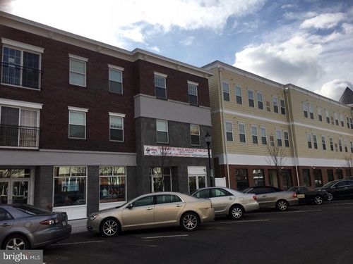 apt-b-9 N 7th St, PERKASIE, PA, 18944-1444 | Card Image