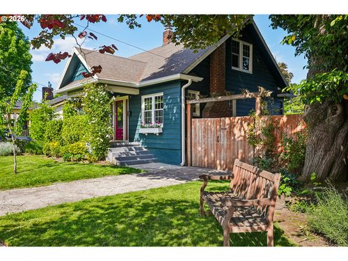 5930 Se 18th Ave, Portland, OR, 97202-5216 | Card Image