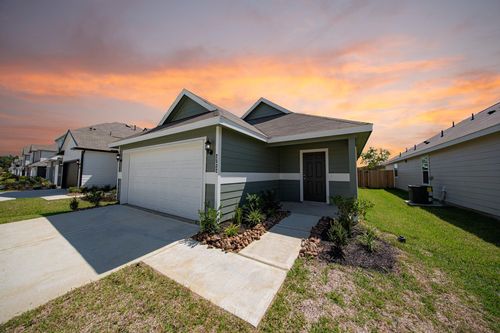 2532 Hawks Eye Dr, Conroe, TX, 77301-3228 | Card Image