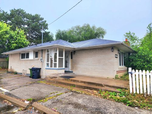 2434 Islington Ave, Etobicoke, ON, M9W3X7 | Card Image