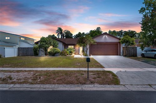 6916 Williams Dr, Tampa, FL, 33634-2951 | Card Image
