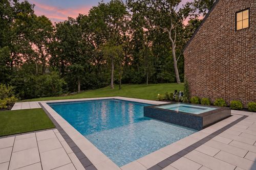 4520 Shys Hill Rd, Nashville, TN, 37215-3916 | Card Image