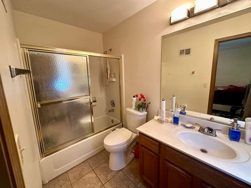 1033 Serendipity Dr, Aurora, IL, 60504-4742 | Card Image