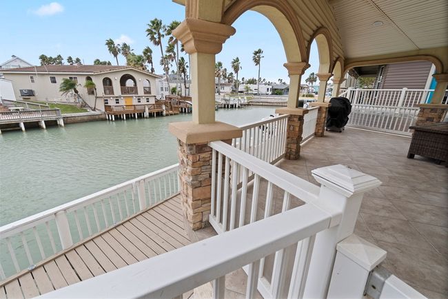 712 E Clam Circle, House other with 2 bedrooms, 2 bathrooms and null parking in Port Isabel TX | Image 21