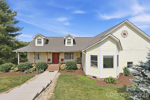 409 Tall Timbers Ln, Waynesville, NC, 28785-9521 | Card Image